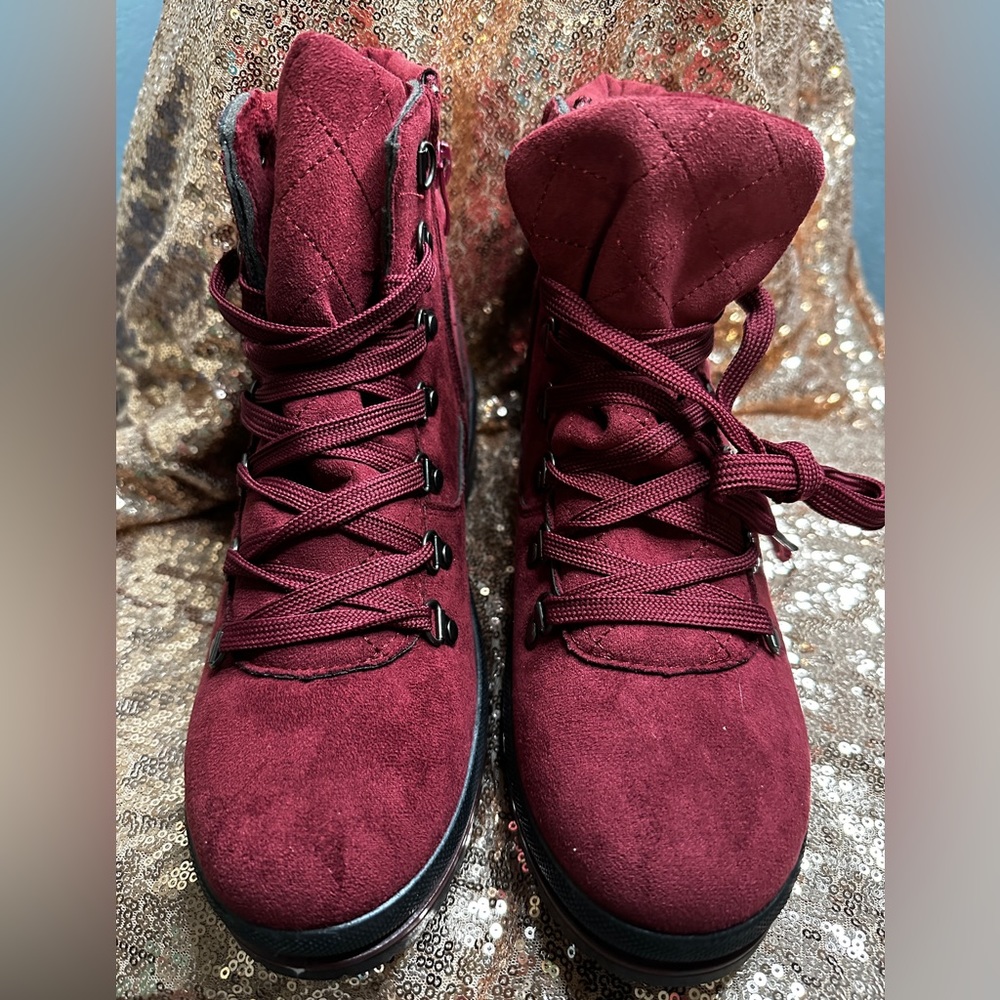 Women’s Hiking Boot